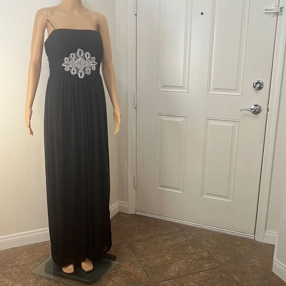 City Triangle Dress Size 10 Black Sleeveless Rhinestone Slimming Ruched Maxi - Picture 1 of 10
